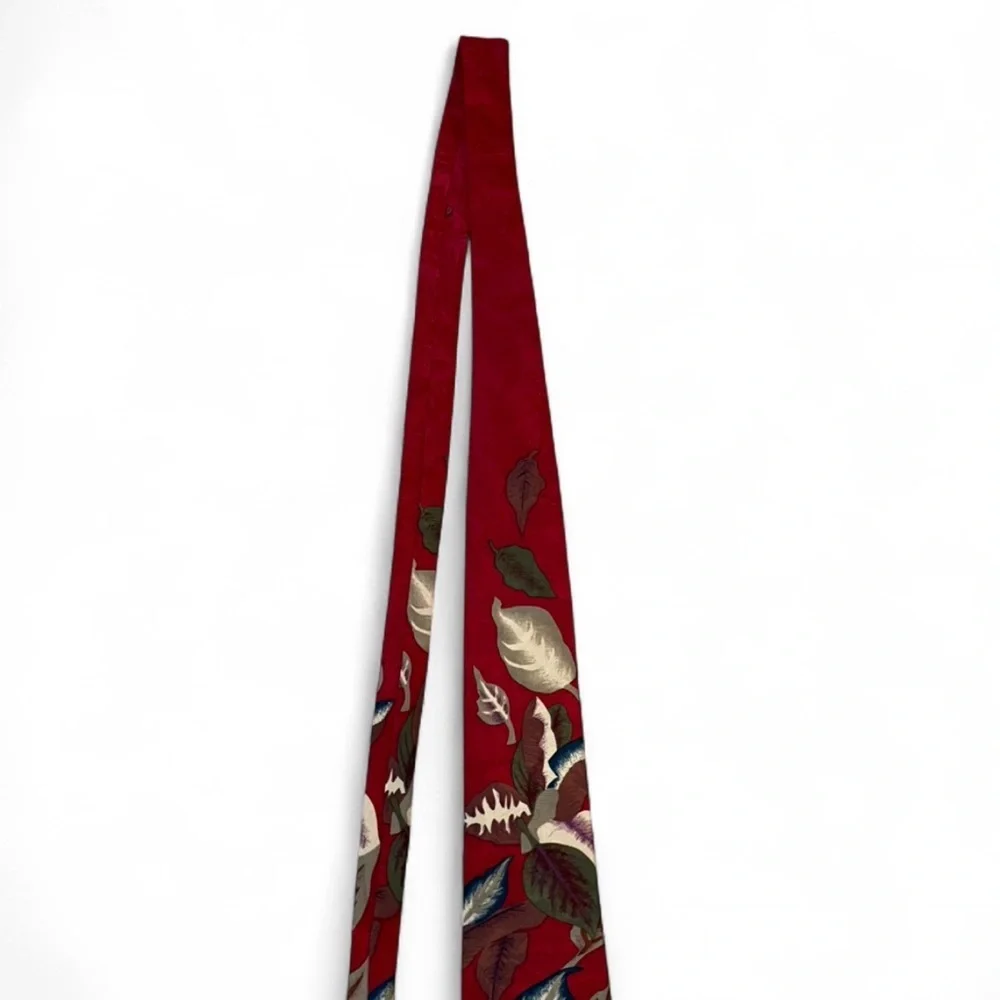 Wembley Vintage Silk Red Floral Neck Tie